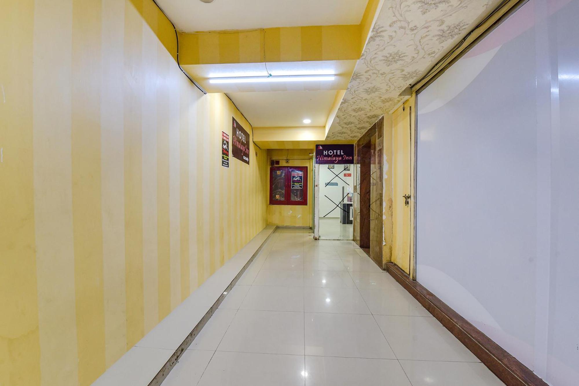 Hotel O Himalaya Inn Ахмедабад Экстерьер фото
